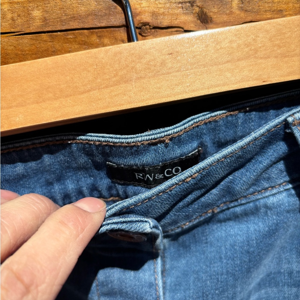 RW&Co Denim Button-Front Jean Skirt Size 4 - Picture 6 of 6